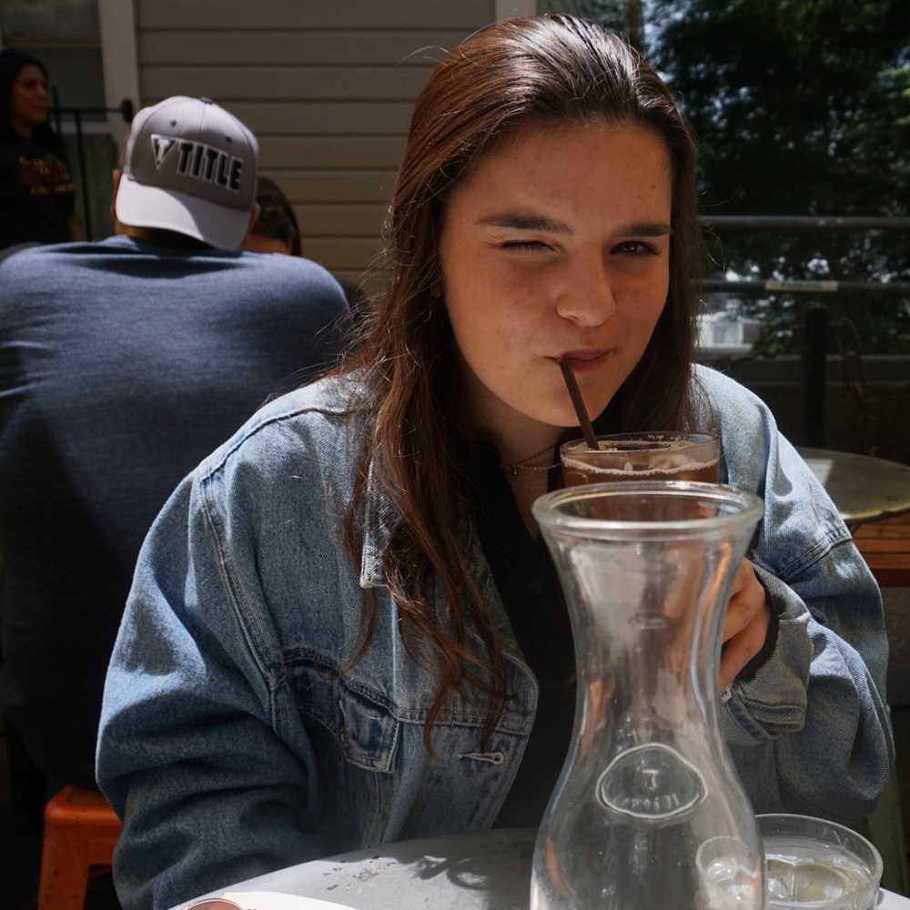 Meet your Posher, Abbey - Picture 4 of 6